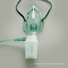 Masque médical jetable de l&#39;oxygène avec le nébuliseur et le tube